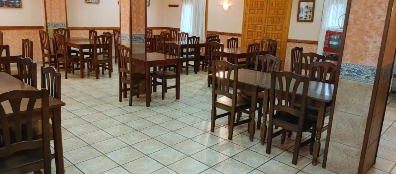 Hostal Estopinan Estopinan del Castillo Bagian luar foto